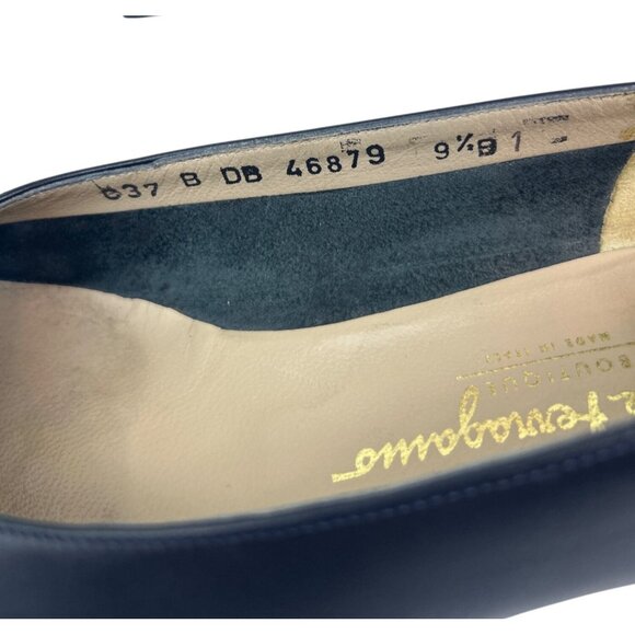 Salvatore Ferragamo Women’s 9.5B  Leather Pumps Croc Embossed Square Toe Gold - Picture 8 of 14